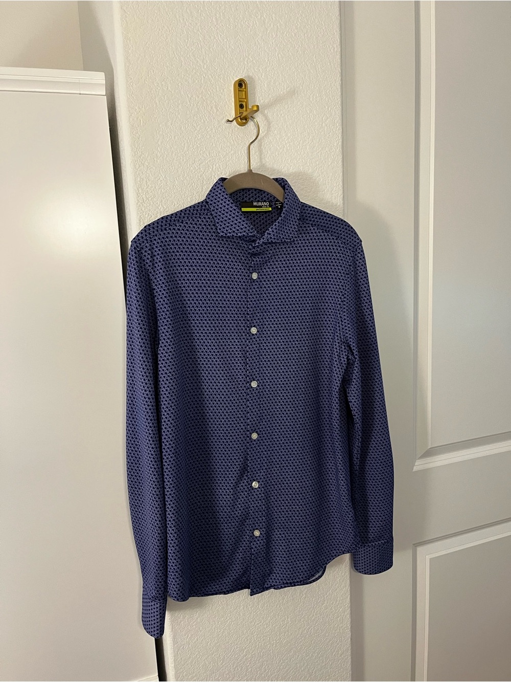 Murano Men’s Blue Pattern Slim Fit Performance Dress Shirt Size Small